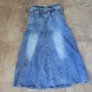 Cahrtou Denim Maxi Skirt